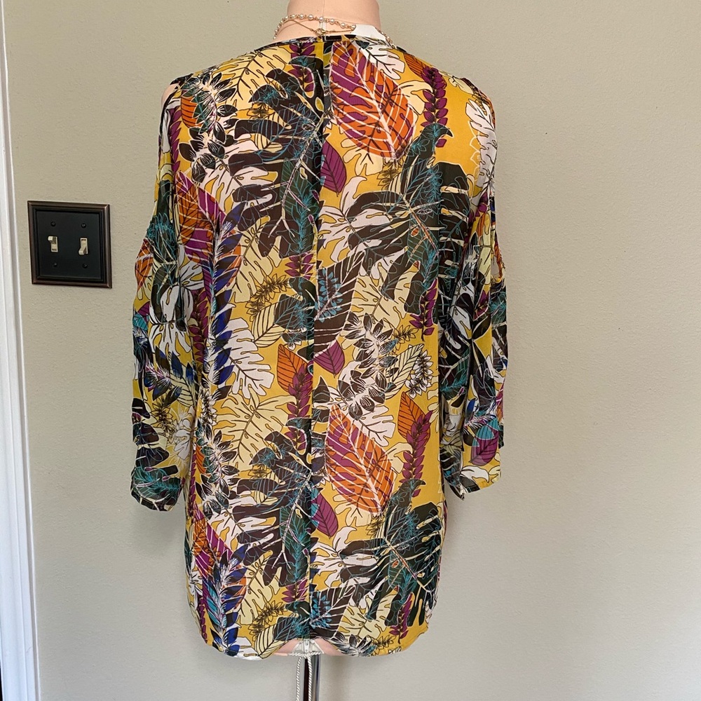 Tropical print beaded  top 💛🧡☀️😍✨ - Picture 2 of 7